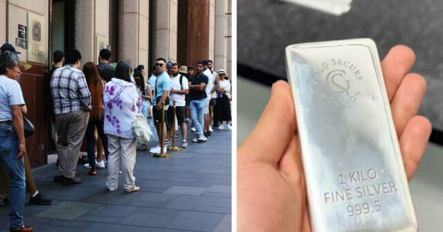 Uma fila é vista se formando em frente à loja ABC Bullion em Martin Place, em Sydney, em janeiro de 2026.