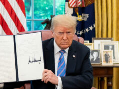 Assista ao vivo: Donald Trump assina pedidos no Salão Oval Assista ao vivo: Donald Trump assina pedidos no Salão Oval