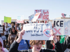 Assistir: Diretores, professores e sindicatos organizam greves escolares anti-ICE Assistir: Diretores, professores e sindicatos organizam greves escolares anti-ICE