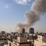 Ataques históricos EUA-Israel contra o Irã em andamento enquanto Teerã enfrenta teste de sobrevivência do regime