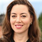 Aubrey Plaza ficou aquecido em Aspen com essas meias de caxemira de US $ 27