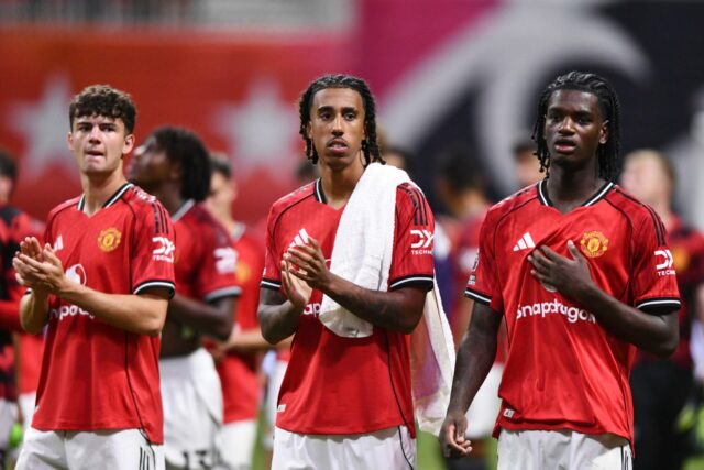 Ayden Heaven e Leny Yoro retratados treinando em Dubai, dupla Ayden Heaven e Leny Yoro retratados treinando em Dubai, dupla do Man Utd trabalhando para convencer Michael Carrick