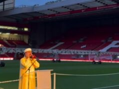Azan ecoa na sede de Liverpool, internautas mudam YNWA para Você não terá nada sem Alá Azan ecoa na sede de Liverpool, internautas mudam YNWA para Você não terá nada sem Alá