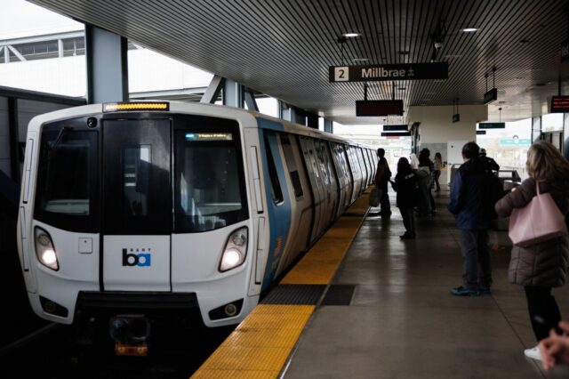 BART perde serviço através do Transbay Tube, centro de São BART perde serviço através do Transbay Tube, centro de São Francisco