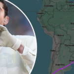 Bad Bunny se apresenta no palco durante o Apple Music Super Bowl LX Halftime Show no Levi's Stadium em 8 de fevereiro de 2026 em Santa Clara, Califórnia.