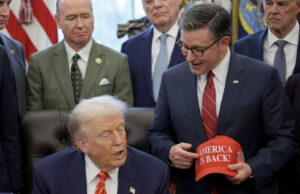 Barabak: Não há nada de falso nas eleições na Califórnia. O mesmo não pode ser dito de Trump e dos seus facilitadores. Barabak: Não há nada de falso nas eleições na Califórnia. O mesmo não pode ser dito de Trump e dos seus facilitadores.