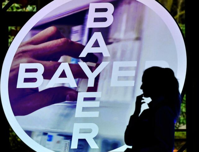 Bayer concorda com proposta de acordo de US$ 7,25 bilhões Bayer concorda com proposta de acordo de US$ 7,25 bilhões para milhares de ações judiciais contra câncer Roundup