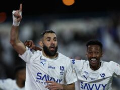 Benzema marca três gols na estreia no Al Hilal e ajuda o clube a aumentar a diferença sobre o Al Nassr de Ronaldo Benzema marca três gols na estreia no Al Hilal e ajuda o clube a aumentar a diferença sobre o Al Nassr de Ronaldo