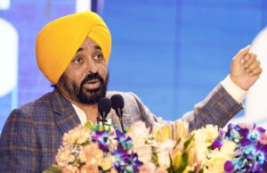 Bhagwant Mann aprova a Liga de Críquete de Punjab para afastar os jovens da ameaça das drogas Bhagwant Mann aprova a Liga de Críquete de Punjab para afastar os jovens da ameaça das drogas