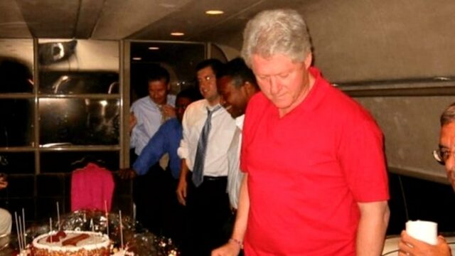 Bill Clinton testemunha sobre Epstein
