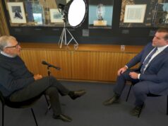 Bill Gates aborda ‘arrependimento’ após presença em arquivos de Jeffrey Epstein Bill Gates abordou seus novos links nos três milhões de páginas recentemente divulgadas dos arquivos de Jeffrey Epstein, dizendo que se arrepende de ter entrado em contato com o criminoso sexual condenado.