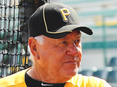 Bill Mazeroski, membro do Hall da Fama do Beisebol, morre aos 89 anos Declaração dos piratas de Pittsburgh de Bill Mazeroski x