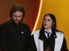 Billie Eilish e Finneas fazem história no Grammy com a terceira música do ano Billie Eilish e Finneas fazem história no Grammy com a terceira música do ano