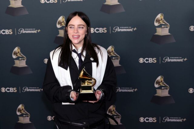 Billie Eilish estava apenas fazendo seu trabalho como estrela pop – mostrando ignorância sobre a história dos EUA
