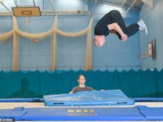 Bisavô, de 91 anos, ganha ouro no trampolim e diz que fará ‘100 cambalhotas’ para comemorar 100 anos Logotipo MailOnline