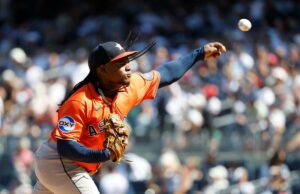 Blue Jays emergem como equipe no sorteio Framber Valdez O arremessador do Houston Astros, Framber Valdez, lança um arremesso na quinta entrada no Yankee Stadium no Bronx, Nova York, EUA, sábado, 9 de agosto de 2025.
