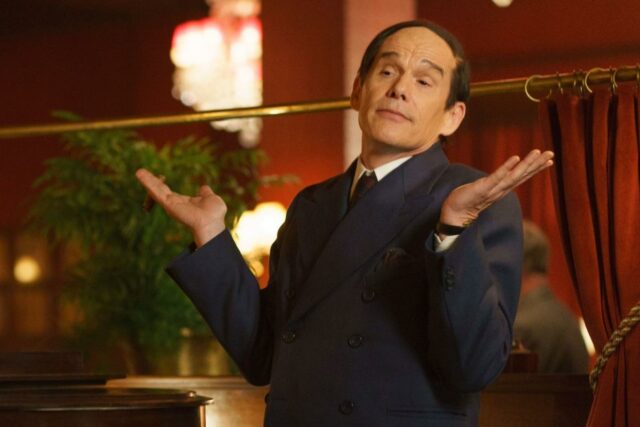 'Blue Moon' no Netflix: Ethan Hawke como Larry Hart é 'Blue Moon' no Netflix: Ethan Hawke como Larry Hart é a representação queer confusa e contraditória que Hollywood precisa