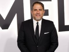 Brett Ratner nega associação com Epstein após aparecer foto com agressor sexual tardio: ‘Fui sugado de alguma forma’ | Vídeo A primeira-dama dos EUA, Melania Trump, participa da estreia mundial do Amazon MGM Studios '