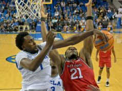 Bruins vencem Rutgers pela sexta vitória nos últimos oito jogos Bruins vencem Rutgers pela sexta vitória nos últimos oito jogos