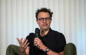 CEO da Anthropic permanece firme enquanto o prazo do Pentágono se aproxima CEO da Anthropic permanece firme enquanto o prazo do Pentágono se aproxima