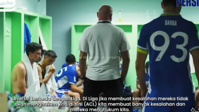 Camarim do Persib esquenta, Bojan Hodak se irrita na frente de Thom Haye e Eliano destacando muitos erros

