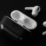 Câmeras AirPods podem significar suporte para gestos manuais no estilo Vision Pro | Modelo existente mostrado