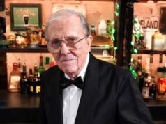 Charles C. Stevenson Jr., que interpretou Smitty, o barman em ‘Will and Grace’, morre aos 95 anos Charles C. Stevenson Jr., que interpretou Smitty, o barman em 'Will and Grace', morre aos 95 anos