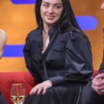 Charli XCX atacou Gordon Ramsay quando ele disse que seu álbum BRAT deu a suas filhas 'atitude em abundância' durante o The Graham Norton Show na noite de sexta-feira