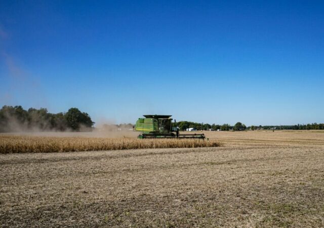 Charlie Kirk disse que 'Ninguém parece se importar' Bill Gates possui mais de 270 mil acres de terras nos EUA - 'Por que permitimos isso?'
