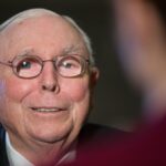 Charlie Munger entregou a fortuna de sua família ao chinês Warren Buffett, que a transformou em US $ 400 milhões - 'Fizemos retornos profanos e bons'