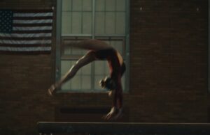 Charlotte Glynn enfrenta a perda de identidade em ‘The Gymnast’ – e encontra paralelos com o ‘fascismo’ de hoje nos EUA Charlotte Glynn enfrenta a perda de identidade em 'The Gymnast' - e encontra paralelos com o 'fascismo' de hoje nos EUA