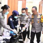 Chefe da Polícia Regional de South Sumatra participa e lidera diretamente testes de urina de membros: tolerância zero às drogas