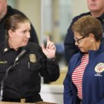 Chefe demitido do LAFD processa a cidade enquanto destruiu Karen Bass por lidar com o incêndio em Palisades