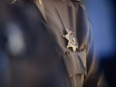 Cidades de South Bay enfrentam aumento multimilionário nos custos do xerife Cidades de South Bay enfrentam aumento multimilionário nos custos do xerife