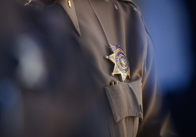 Cidades de South Bay enfrentam aumento multimilionário nos custos do xerife
