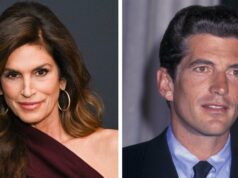 Cindy Crawford compartilha uma nota pessoal de John F. Kennedy Jr. após o aceno de ‘Love Story’ Cindy Crawford compartilha uma nota pessoal de John F. Kennedy Jr. após o aceno de 'Love Story'