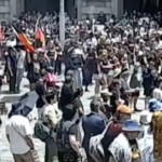 O Comissário de Polícia de WA, Col Blanch, defendeu sua resposta ao suposto ataque terrorista direcionado aos indígenas australianos, mas admitiu que poderia ter sido mais claro com o público.