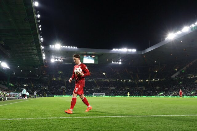 Como Angelo Stiller, vinculado ao Man Utd, se saiu na vitória de Stuggart por 4 a 1 sobre o Celtic

