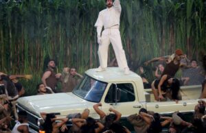 Como Bad Bunny realizou um show histórico do intervalo do Super Bowl Como Bad Bunny realizou um show histórico do intervalo do Super Bowl