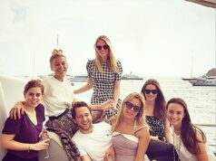 Como Beatrice conseguiu sustentar seu estilo de vida jet-set dos anos 20? A princesa tirava 17 férias por ano enquanto ganhava £ 19.500 – agora um especialista real diz que é preciso fazer perguntas sobre como suas viagens foram financiadas em meio às revelações de Epstein Em 2015, Beatrice reservou folga para 17 férias enquanto descia às pistas de Verbier, festejava em St Tropez e Ibiza e relaxava em iates com alguns dos mais ricos e famosos do mundo.