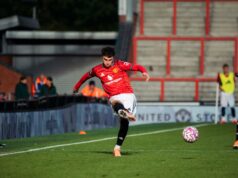 Como James Scanlon se saiu em sua estreia no clube profissional emprestado ao Swindon Town Como James Scanlon se saiu em sua estreia no clube profissional emprestado ao Swindon Town