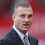 Como Nemanja Vidic se compara a Virgil van Dijk entre os 10 melhores zagueiros da Premier League