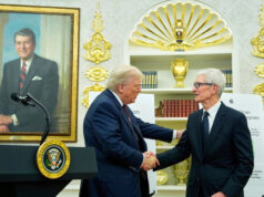 Como Tim Cook se tornou a maçã da ira de Trump Desenho animado de Clay Bennett