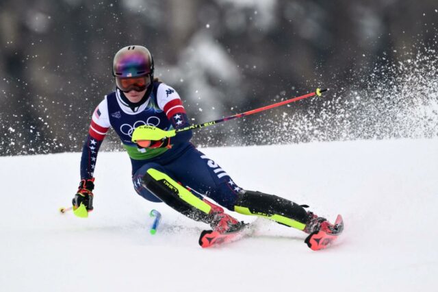 Como assistir Mikaela Shiffrin buscar o ouro no slalom gigante Como assistir Mikaela Shiffrin buscar o ouro no slalom gigante das Olimpíadas de graça