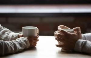 Como este café de Mumbai administrado por uma equipe neurodivergente continua a inspirar as pessoas Como este café de Mumbai administrado por uma equipe neurodivergente continua a inspirar as pessoas