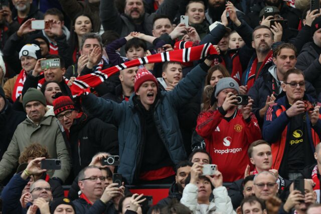 Michael Carrick comemora vitória sobre o Fulham