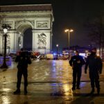 Condenado por terrorismo, recentemente libertado, morto a tiros pela polícia de Paris após suposto ataque com faca perto do Arco do Triunfo
