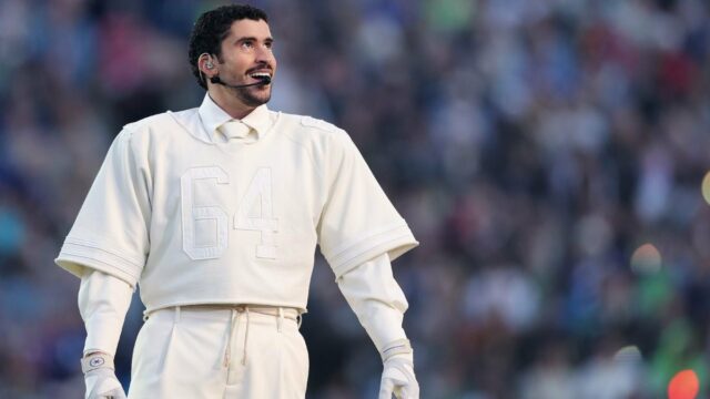 Congressista republicano pede investigação formal sobre o programa 'indecente' do Super Bowl de Bad Bunny: 'Pure Smut'
