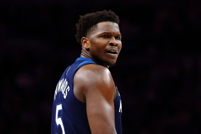 Conversa vazada gera rumores sobre o futuro de Anthony Edwards Conversa vazada gera rumores sobre o futuro de Anthony Edwards