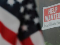 Crescimento do emprego nos EUA acelera em janeiro, taxa de desemprego cai para 4,3% Crescimento do emprego nos EUA acelera em janeiro, taxa de desemprego cai para 4,3%